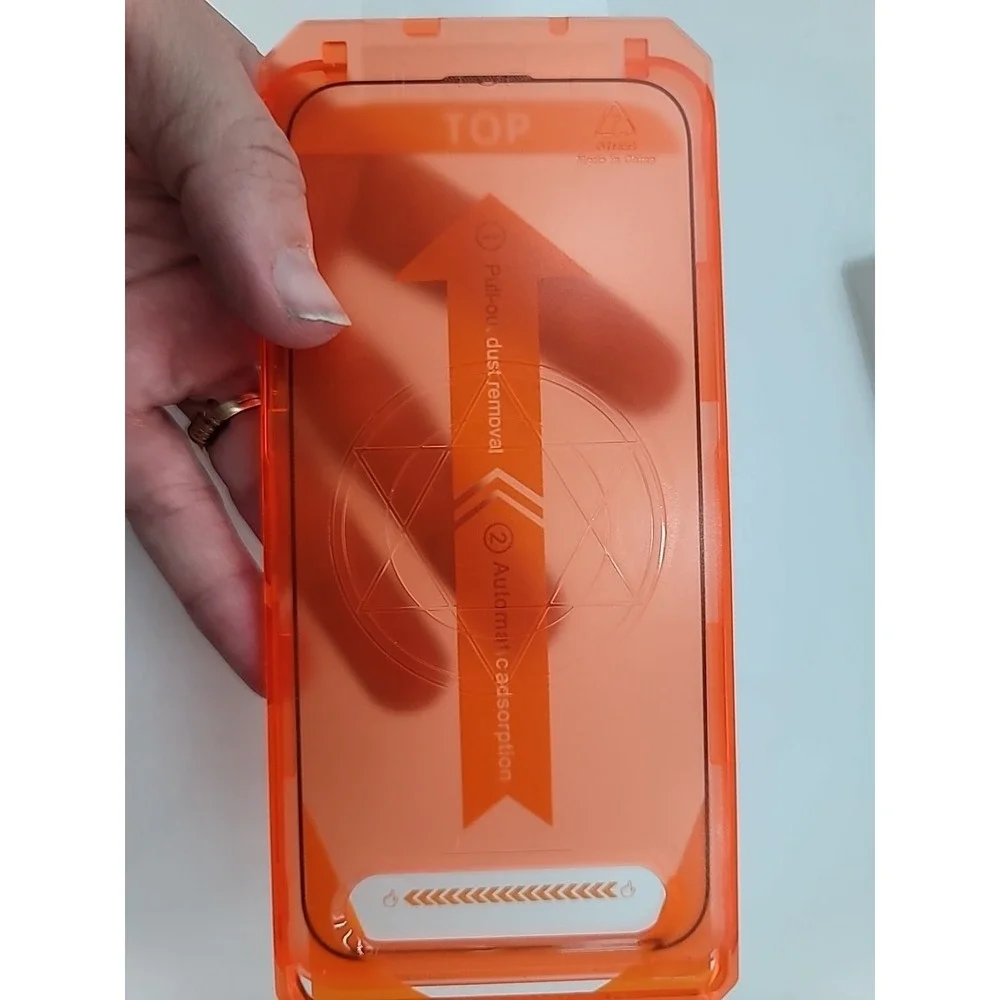 Ragdo Apple iphone 16Pro Screen‎ Protectors 2pk And System To Apply Them